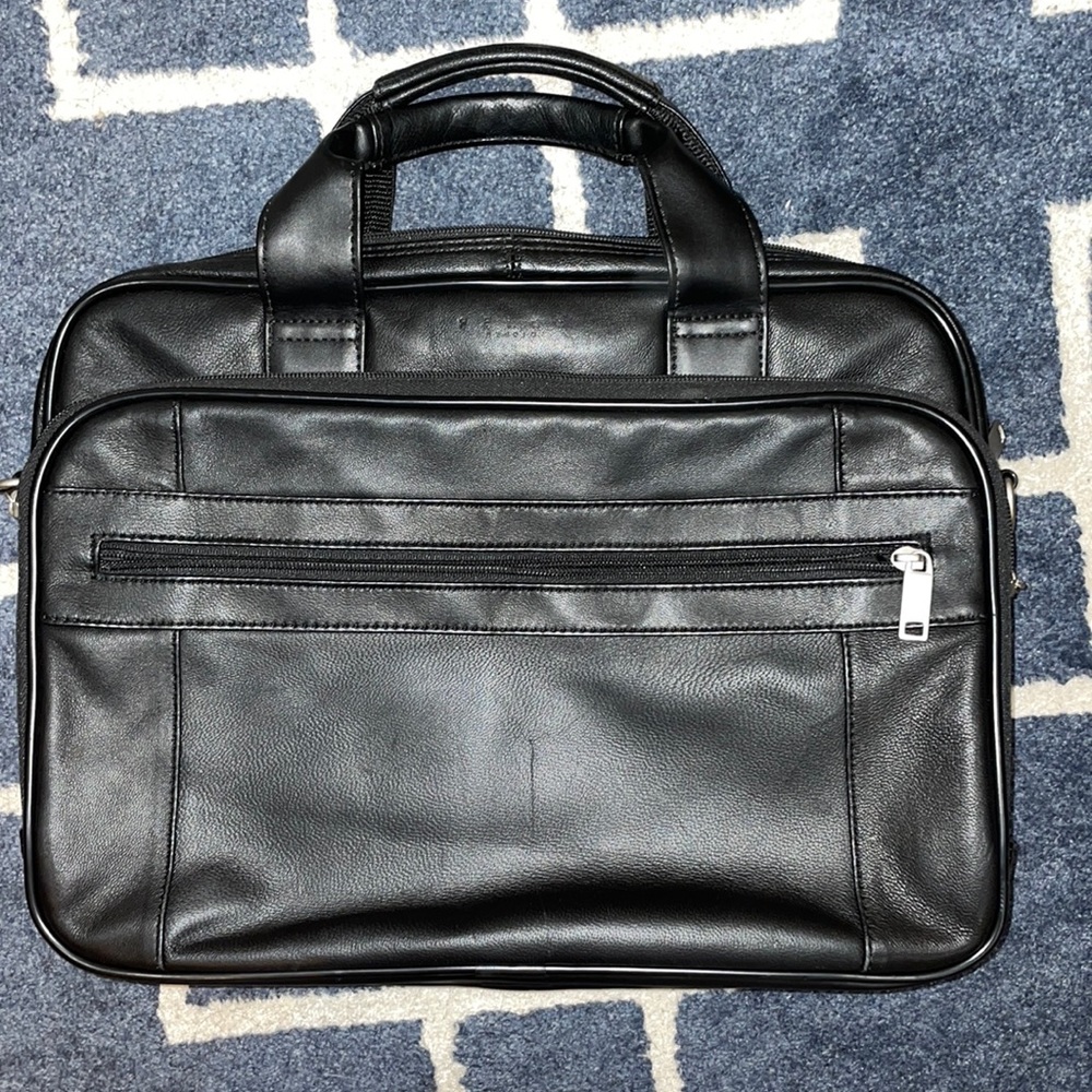 Pelle Studio laptop case